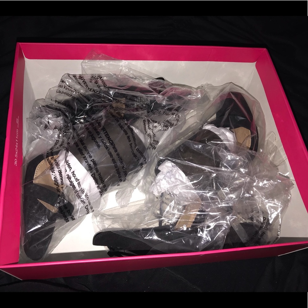 Black Shoedazzle Heels, new, never used.